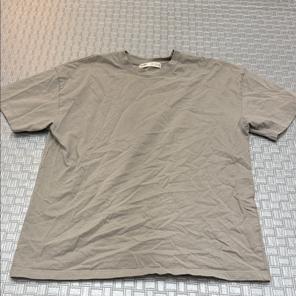 Pull&Bear Gray Crewneck T-Shirt Size S